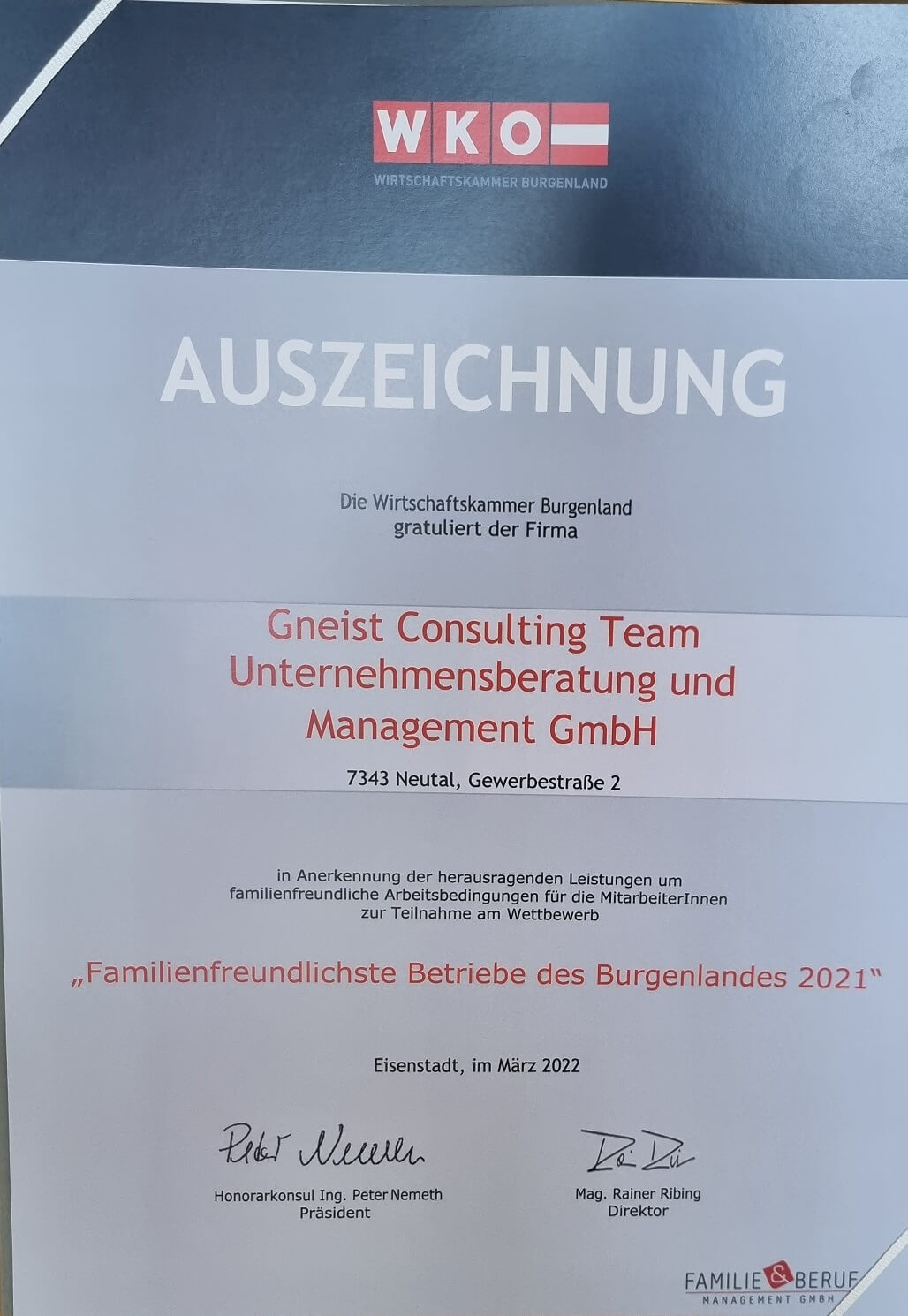 Auszeichnung der WKO für Gneist Consulting Team als familienfreundlichster Betrieb im Burgenland, verliehen im März 2022.